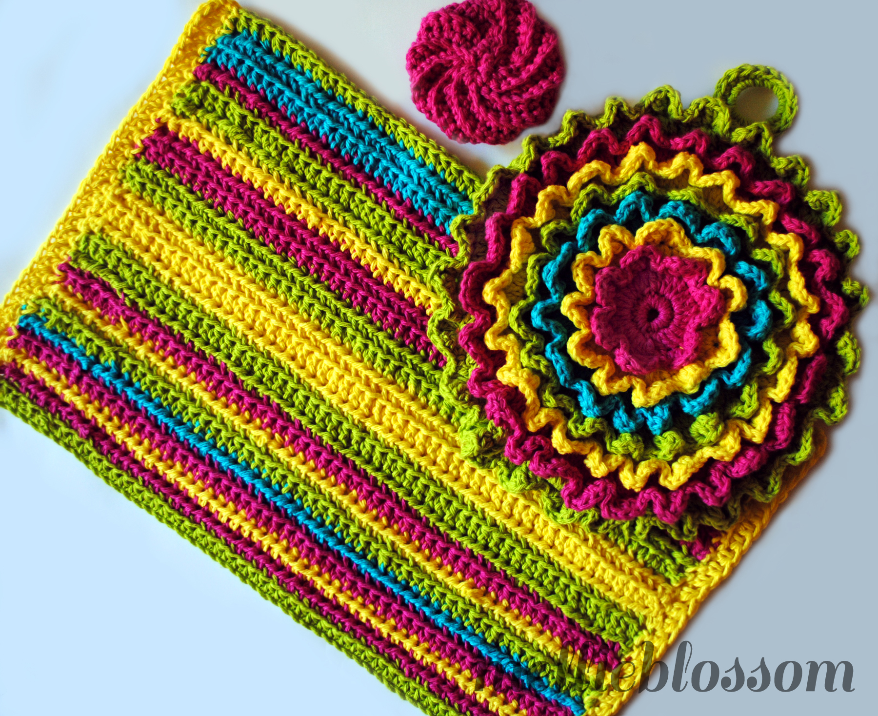 Free Easy Crochet Dishcloth Pattern - mellie blossom